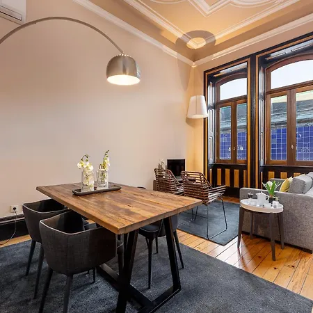 Spacious Modern In *