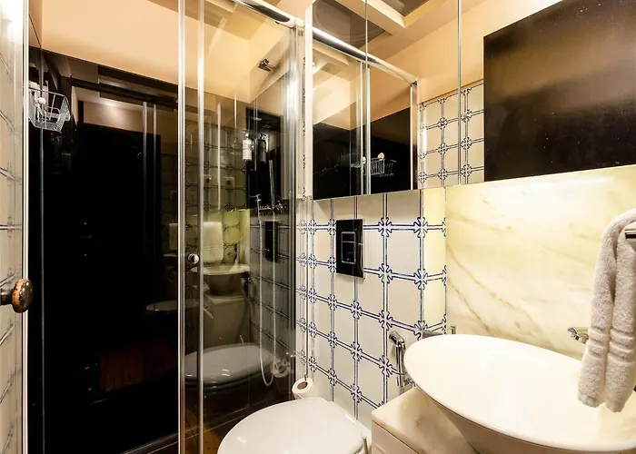 Lägenhet Spacious Modern In *