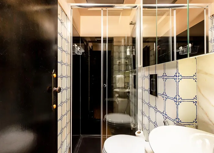 Spacious Modern In Lejlighed Porto