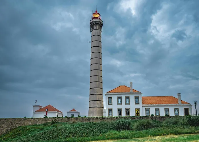 Spacious Modern In *