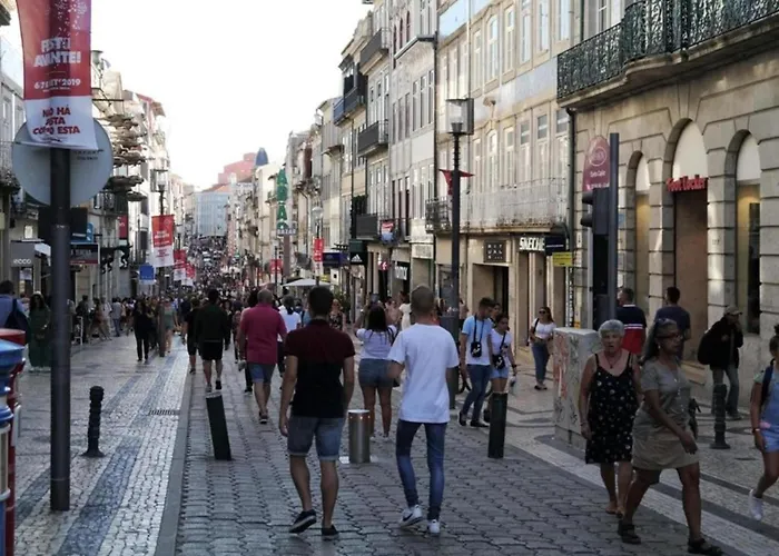 Spacious Modern In *