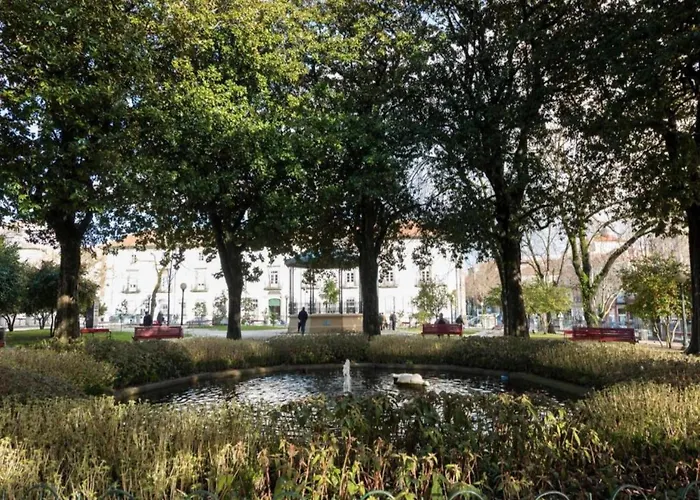 Spacious Modern In Oporto