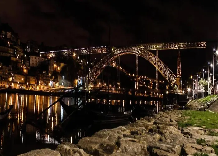 Daire Spacious Modern In Porto