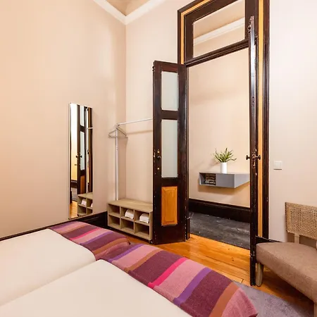 Spacious Modern In Apartment Porto
